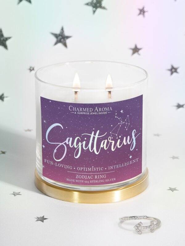 Charmed Aroma sojowa świeca zapachowa z biżuterią 340 g Pierścionek - Sagittarius Strzelec Zodiak