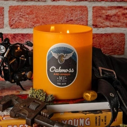 Soy scented candle for men Oakmoss Amber Colonial Candle