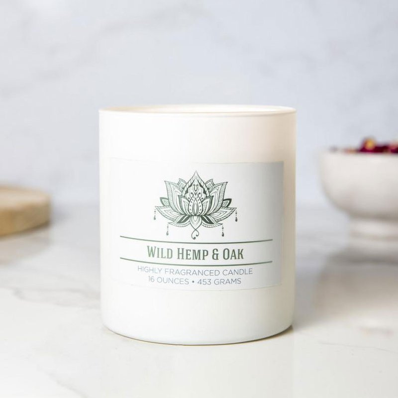 Colonial Candle świeca zapachowa sojowa w szkle naturalna 16 oz 453 g - Wild Hemp & Oak